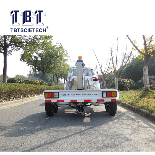 Heavy Weight Deflectometer (HWD) 